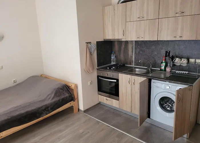 на море в сарафово